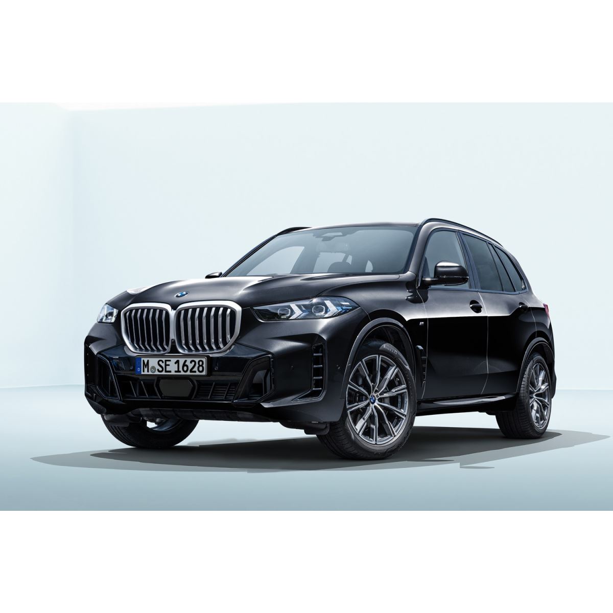 BMWが「X5」に新エントリーグレード「オリジナル」を追加設定 - 価格.com