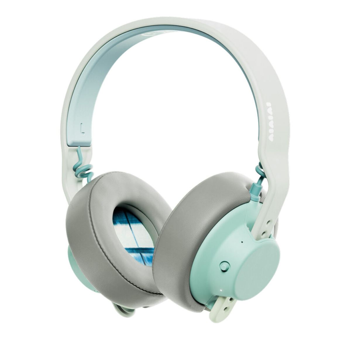 AIAIAI、Oklouとコラボした限定ヘッドホン「TMA-2 Oklou Edition」など