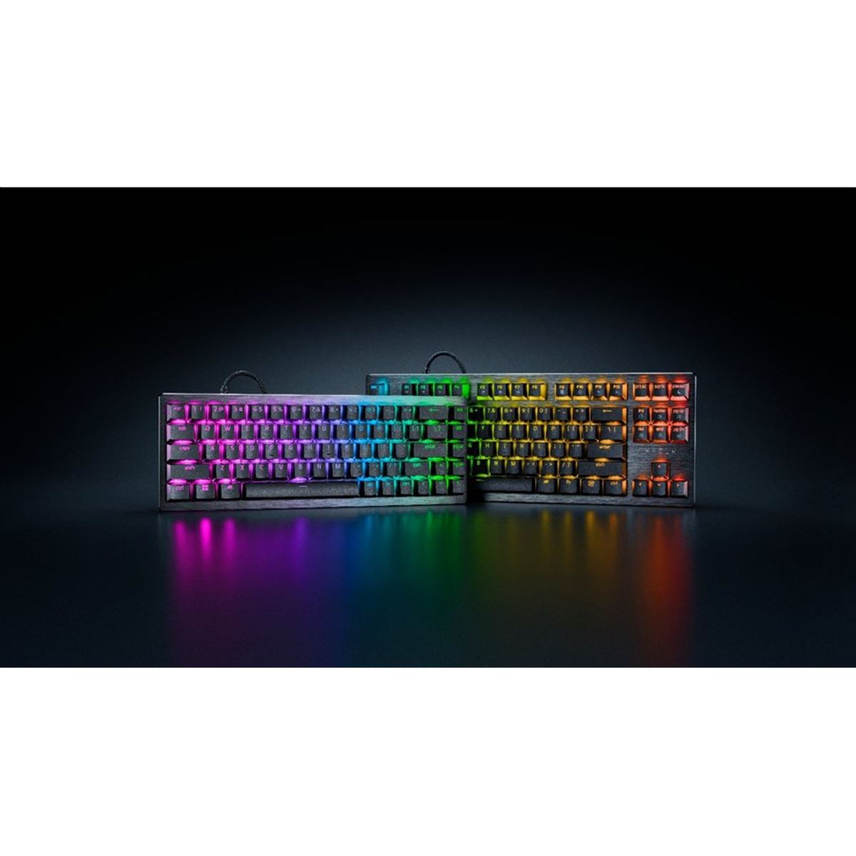 Razer、磁気式スイッチ採用のゲーミングキーボード「Razer Huntsman V3