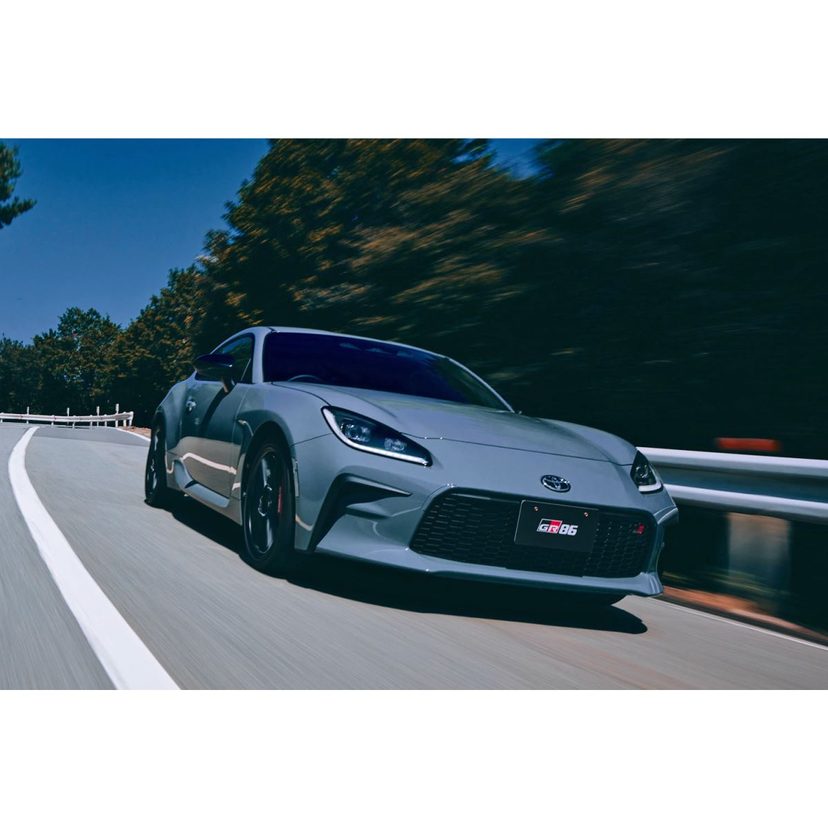 トヨタが「GR86」の改良モデルを発表 外板色「ソリッドグレー」が復活