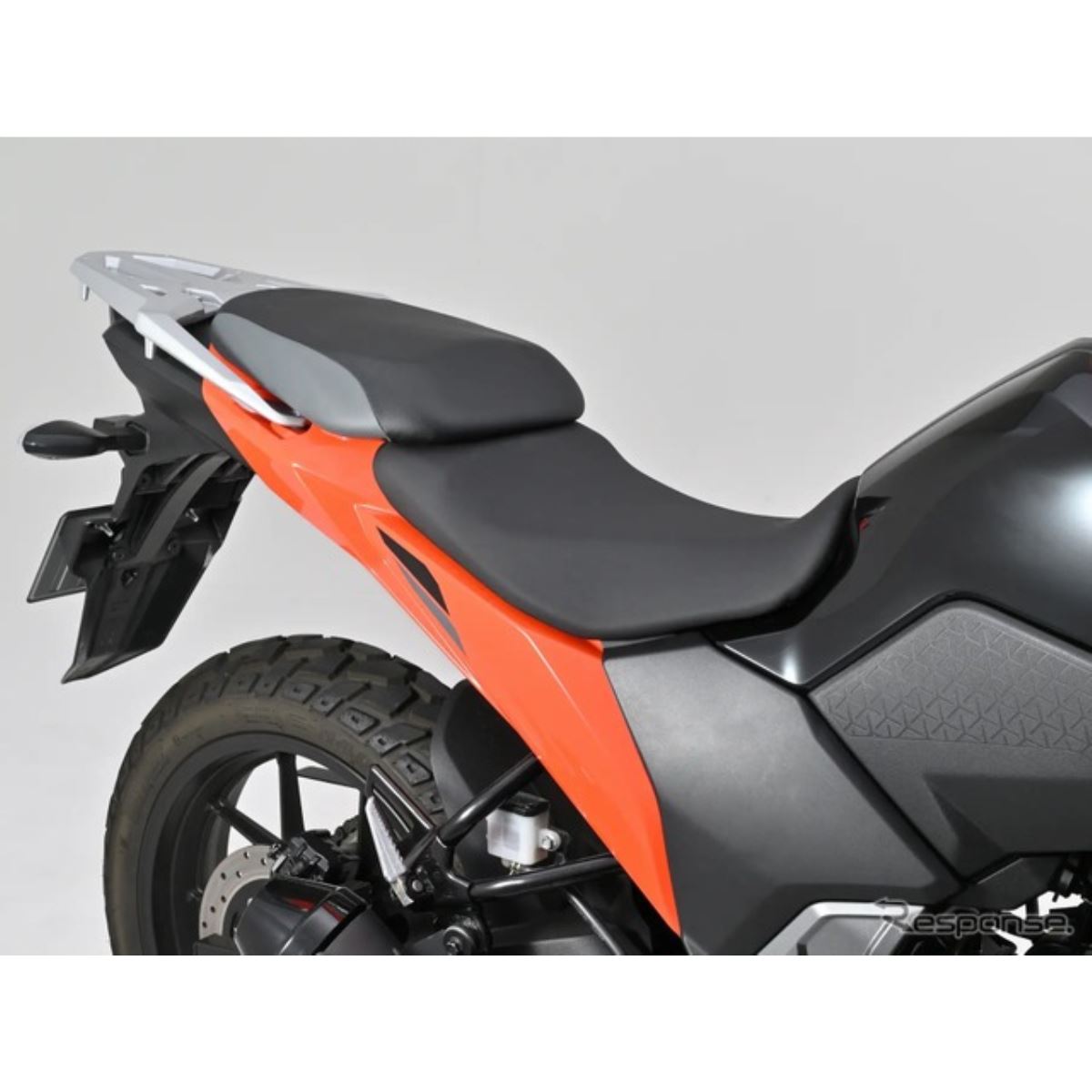 スズキ『Vストローム250SX』を快適ローダウン！ デイトナ、ゲル入り