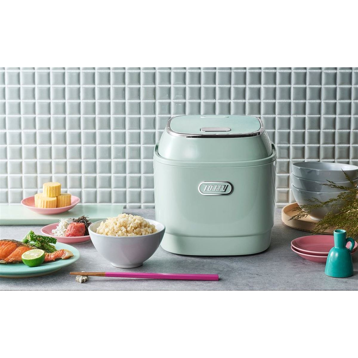 新品✨Toffy トフィー マイコン炊飯器 ラドンナ、インテリアになじむ3合炊きの炊飯器「Toffy 3合マイコン