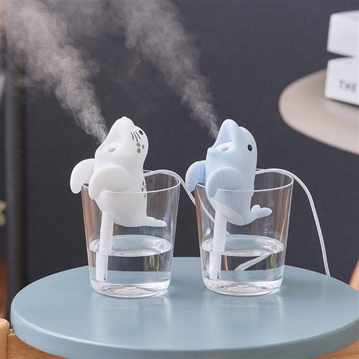 ライフオンプロダクツ、アニマルが口からミストを噴霧するミニ加湿器