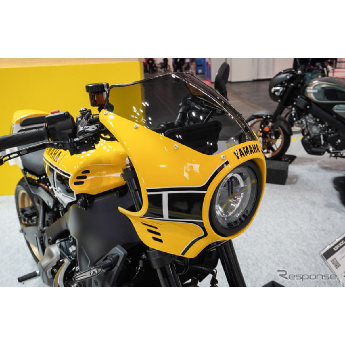 ヤマハ XSR900 60th記念 ストロボカラー外装一式 USインターカラー ヤマハ『XSR900』を「USインターカラー」に変身！ ワイズギア、外装