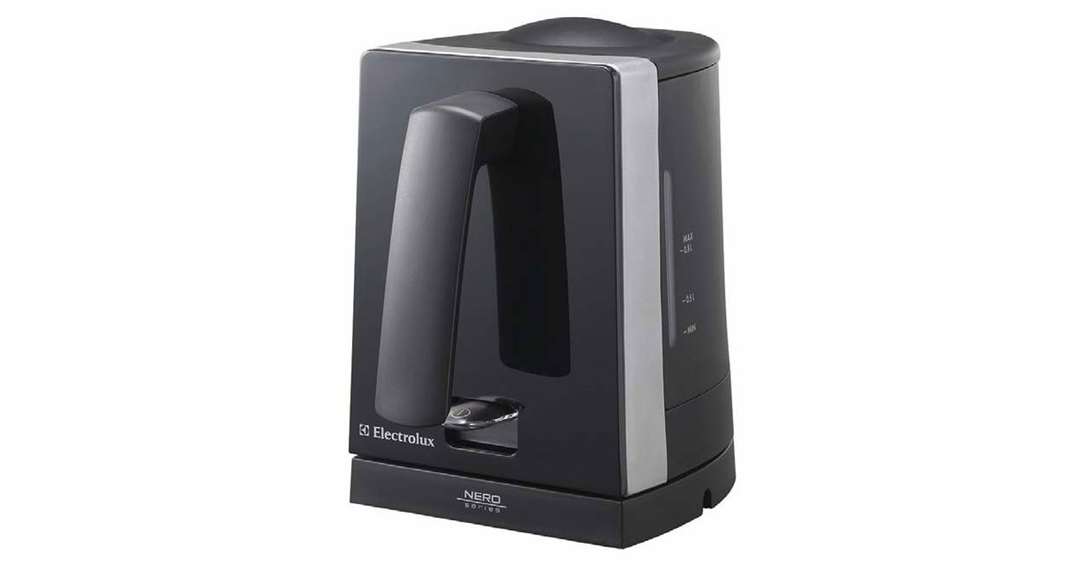 エレクトロラックス、小型電気ケトル「EEK4080」 - 価格.com