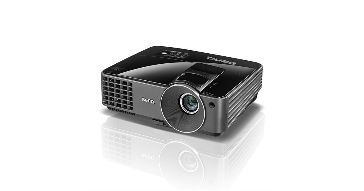 BENQ プロジェクター 本体 リコモン付き