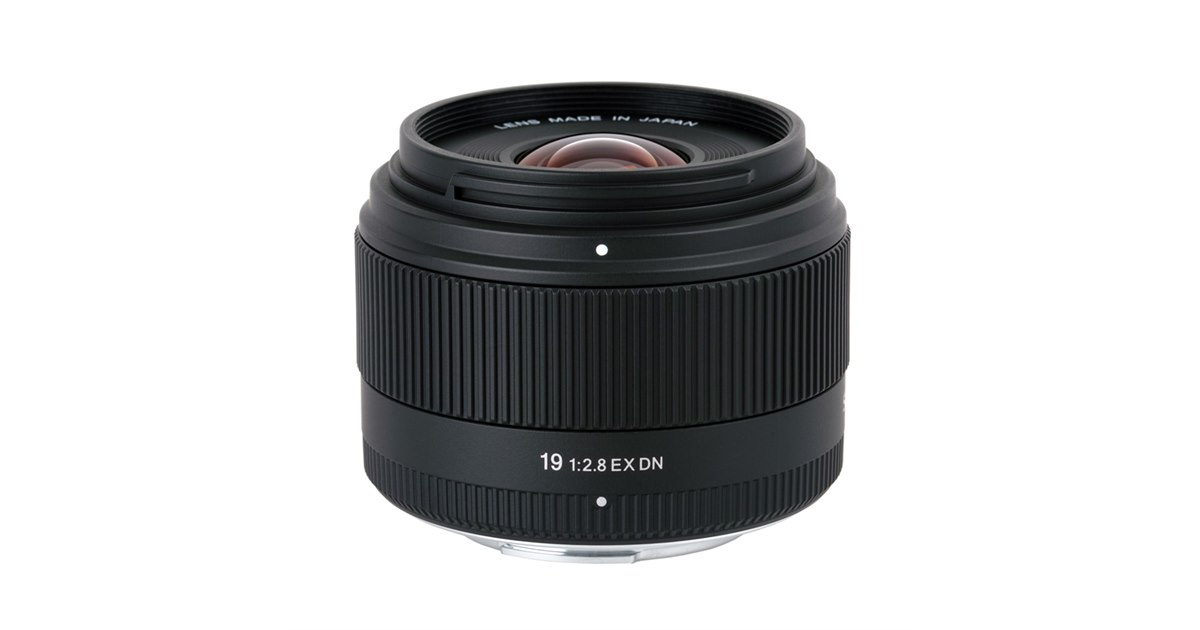 シグマ、Mフォーザーズ用「19mm F2.8 EX DN」を3月16日発売 - 価格.com
