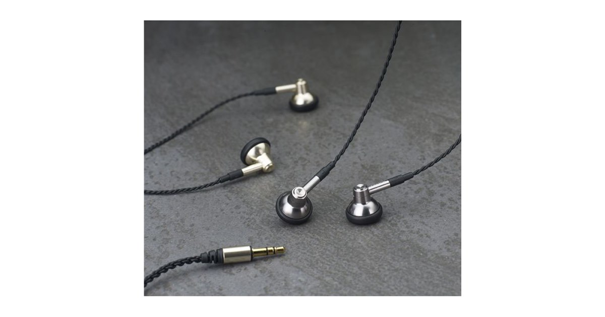 UCOTECH、ダブルドーム振動板を搭載したイヤホン2機種 - 価格.com