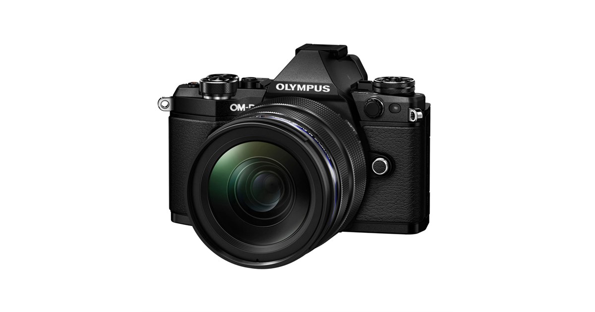 she　オリンパス OM-D E-M5 Mark II レンズ一式 新製品レビュー：OLYMPUS OM-D E-M5 Mark II（外観・機能編