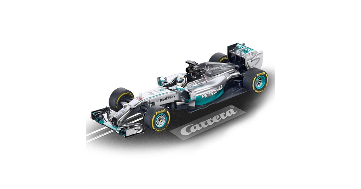 全長7.3mコース付きですぐに遊べる！迫力の1/32スケールスロットカー