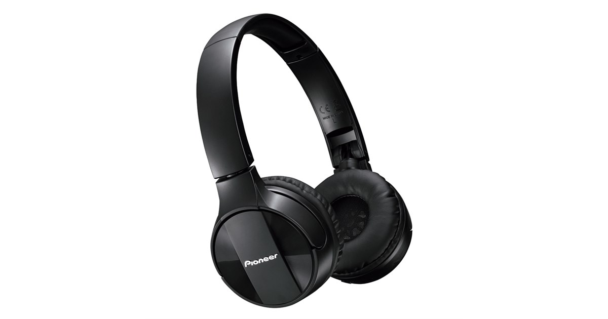 パイオニア、ハンズフリー通話対応の折りたたみ式Bluetoothヘッドホン