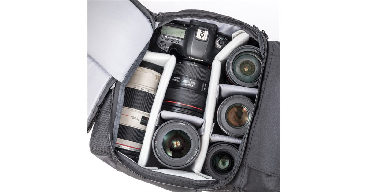 PENTAX カメラセット　バッグ付き カメラ機材と旅行用品が2泊分入る」、プロカメラマン監修の