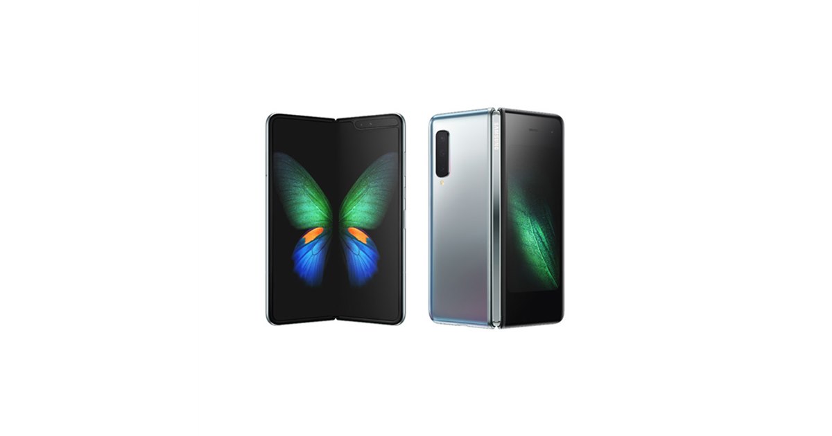 Samsung W2018（折りたたみ式スマートフォン） IT'S HERE!!! SAMSUNG W2018 LUXURY FLIP PHONE - YouTube