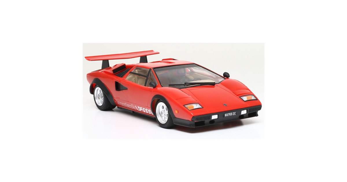 タミヤ、1970年代発のスーパーカー「ランボルギーニ カウンタック」の1/24模型 - 価格.com