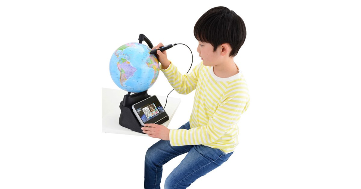 タカラトミー 小学館の図鑑 NEOGlobe しゃべる 地球儀 タカラトミー、付属のタブレットと連動したおしゃべり地球儀「小学館の