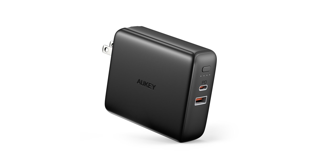 IU モバイルバッテリー ソウルコン トゥイーティー AUKEY、AC充電器一体型で急速充電対応のモバイルバッテリー