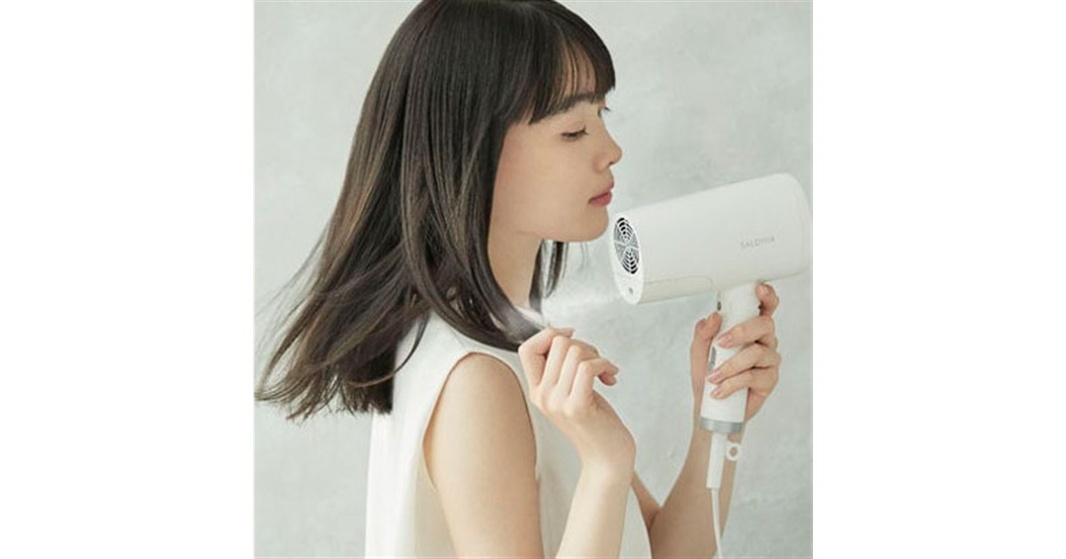 I-ne、“美容液ミストで髪をケアしながら速乾ドライを実現”する