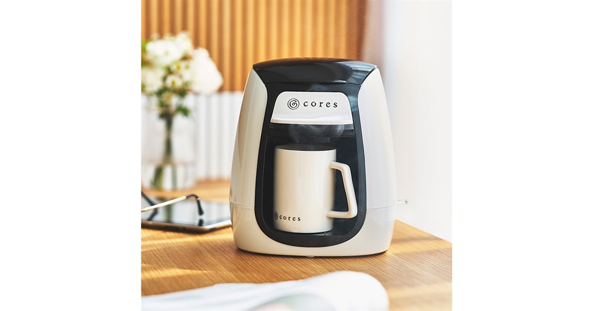 Cores、付属マグに直接ドリップできる1人用コーヒーメーカー「C312WH