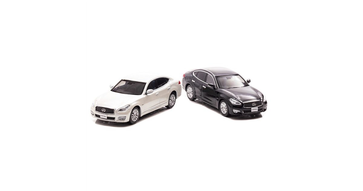 ぴこりんショウキ　プレミアム ヒコセブン(Hiko seven) CARNEL 1/43 日産 フーガ ハイブリッド (Y51