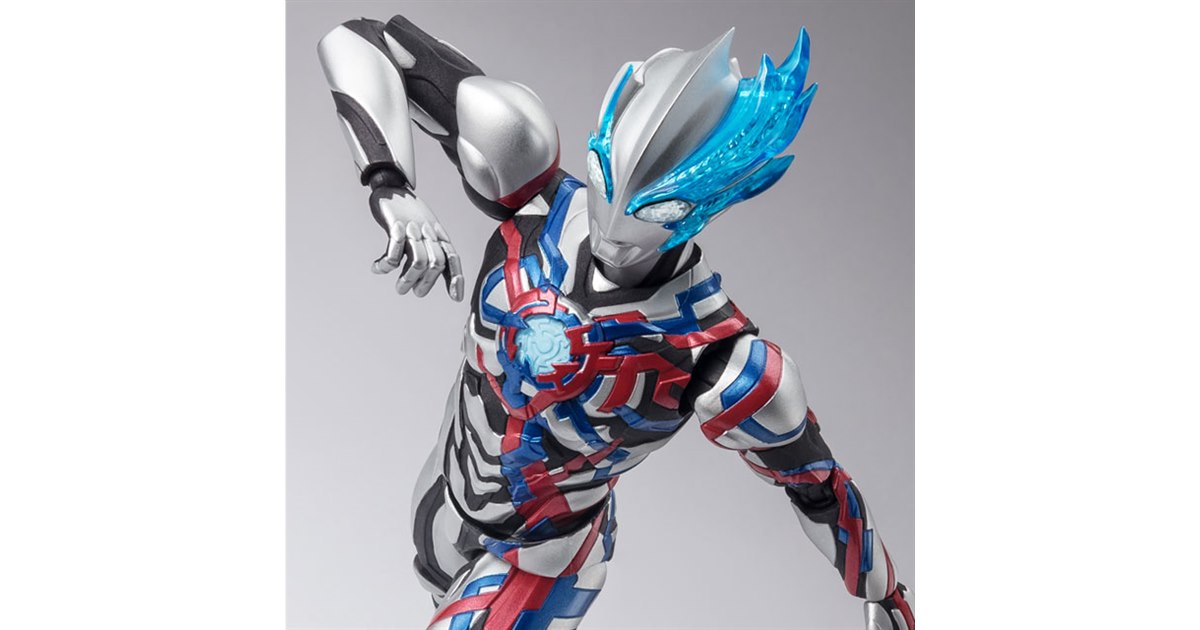 ウルトラマン限定　クリアバージョン 限定 ウルトラマンヒカリ クリアブルー バージョン フィギュア