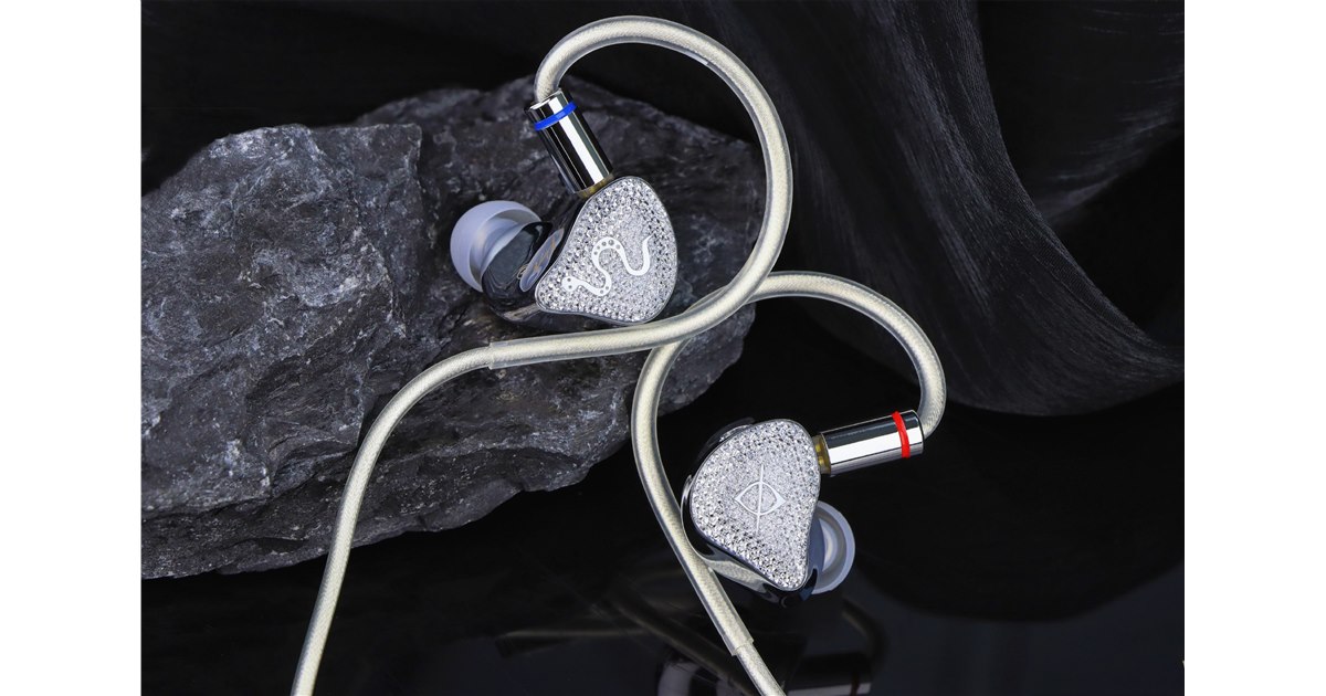 EarAcoustic Audio、巳年を記念したデザインの有線イヤホン8種発売