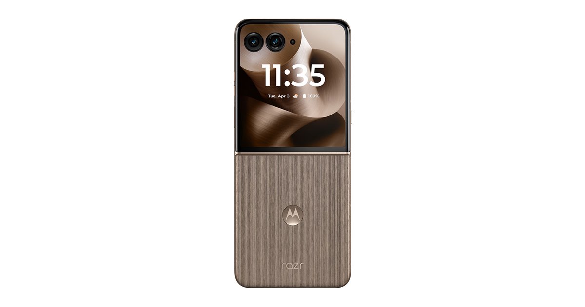 モトローラ、「motorola razr 60 ultra」に木材使用の限定カラー
