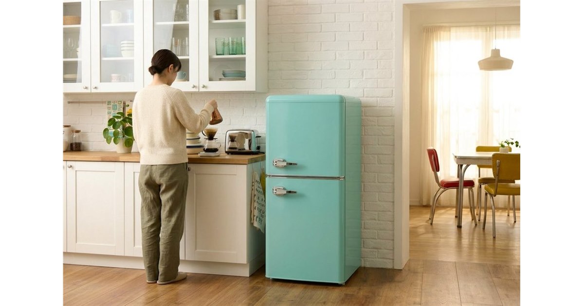 取付無料！完動品！海外風スタイリッシュデザインおしゃれゴールド大きめ冷蔵庫！ simplus、60L/100L/120Lの3サイズを用意したレトロなデザインの2ドア
