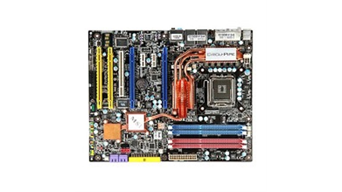 MSI、Intel X38を搭載したATXマザーボード - 価格.com