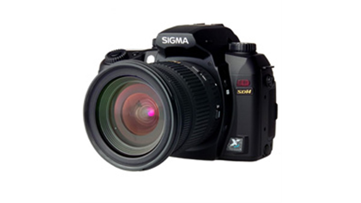 SIGMA SD14 デジタル一眼レフカメラ Amazon | シグマ デジタル一眼レフカメラ SD14 ボディ | デジタル一眼