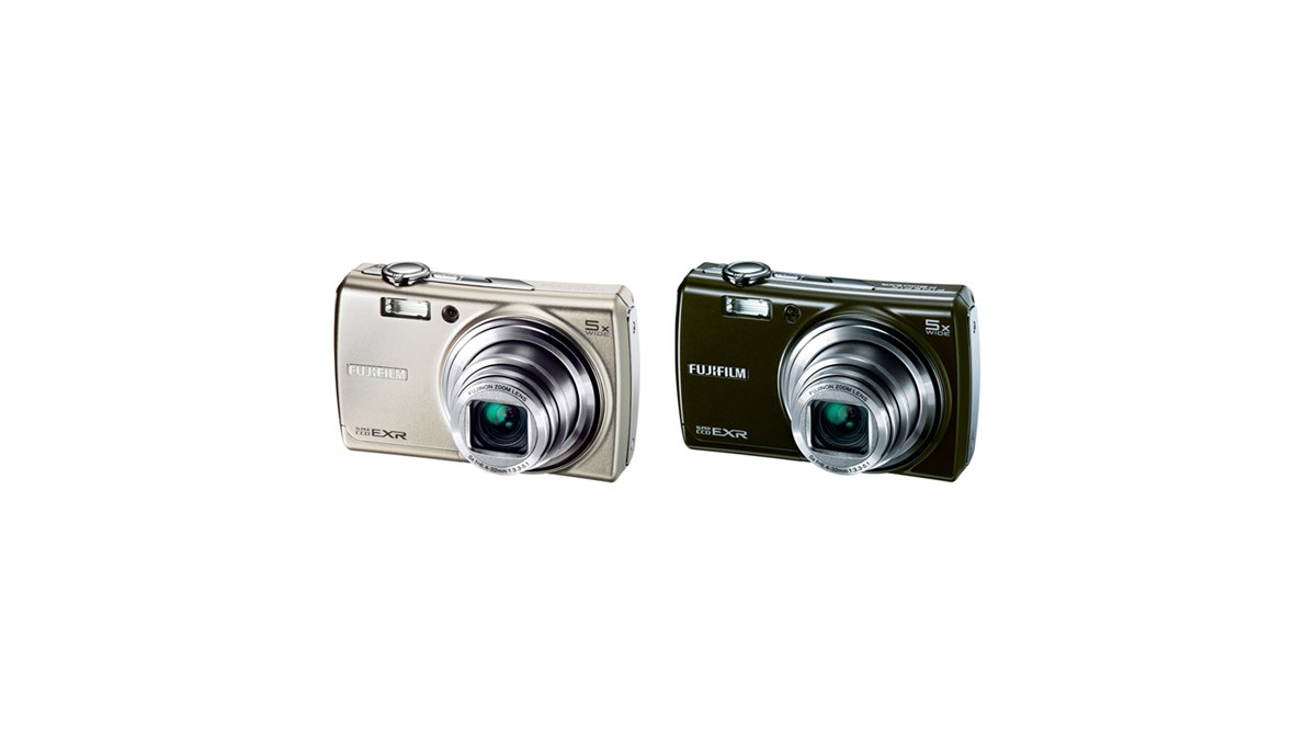 極上)完備 FUJIFILM フジフィルム FINEPIX F200EXR 富士フィルム FinePix F200EXR [シルバー]
