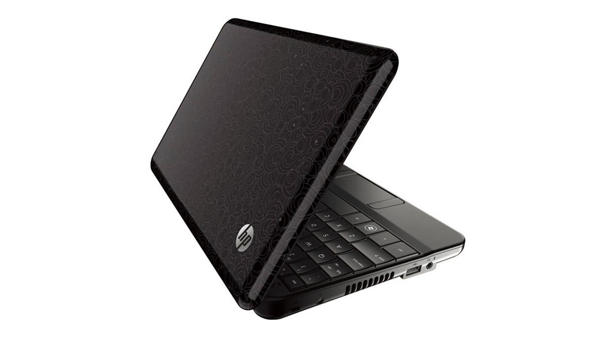 HP ノートパソコンミニ　黒 HPの新型ミニノートPC，ピアノ・ブラック塗装と花柄，379ドル