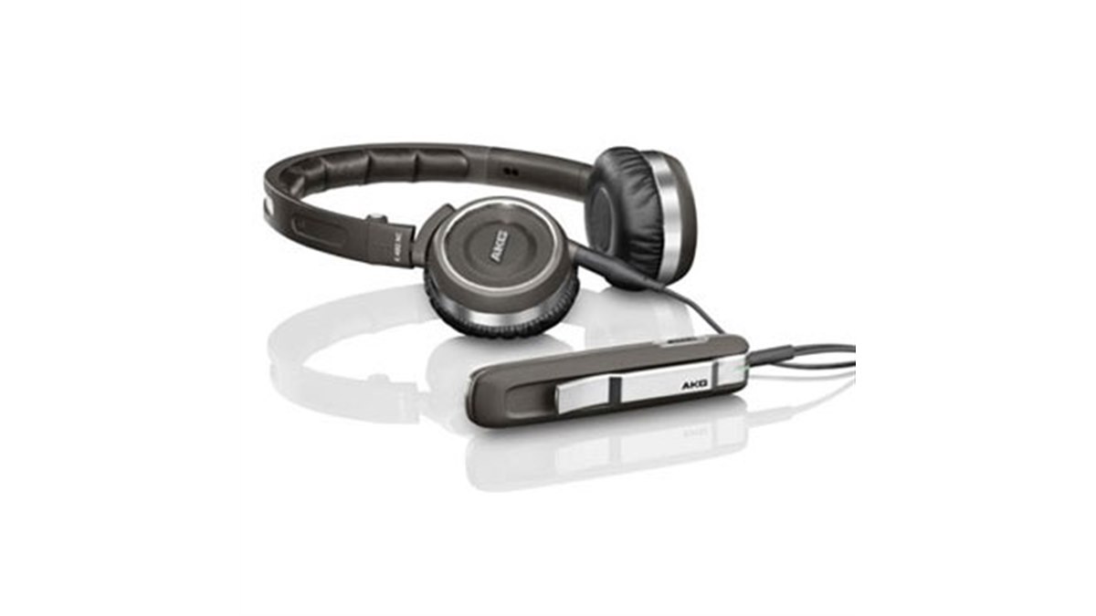 値下♪AKG ノイズキャンセリングヘッドフォン Amazon.co.jp: AKG 密閉型 ノイズキャンセリング オンイヤー