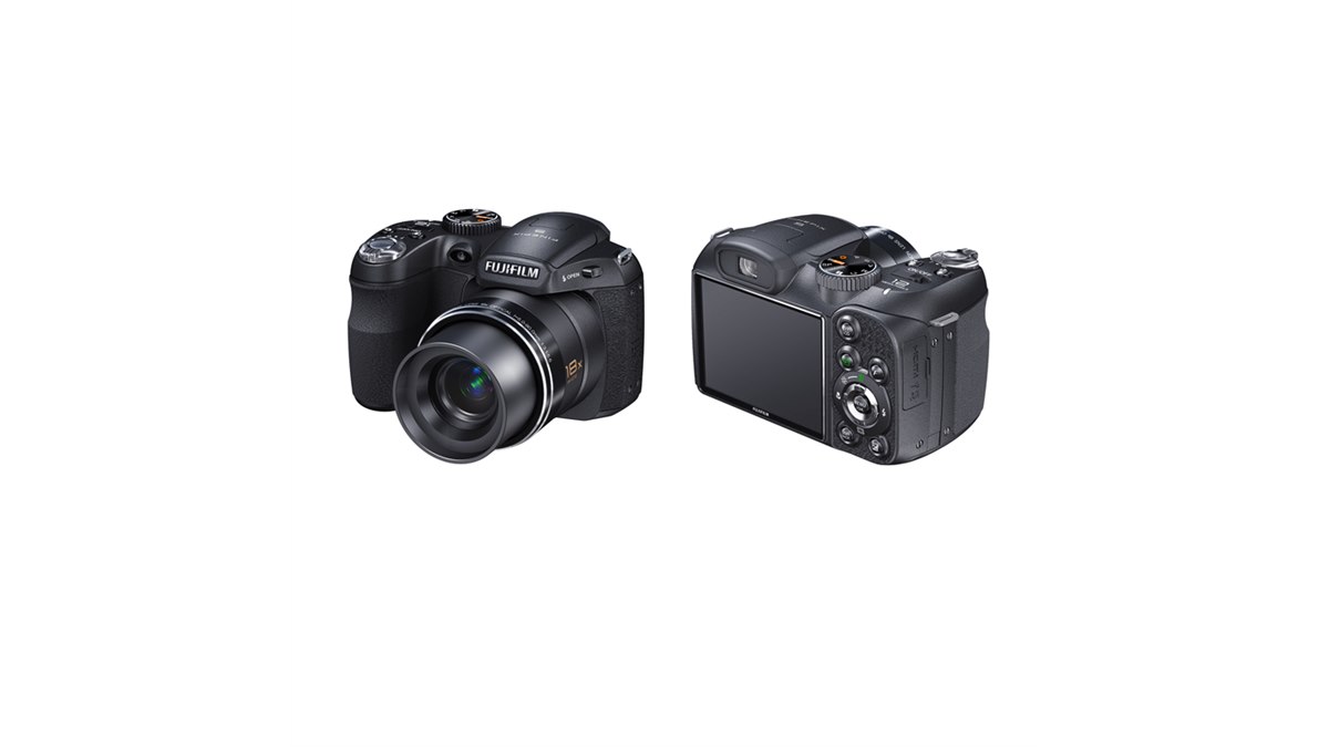 富士フイルム、18倍ズームの「FinePix S2500HD」 - 価格.com