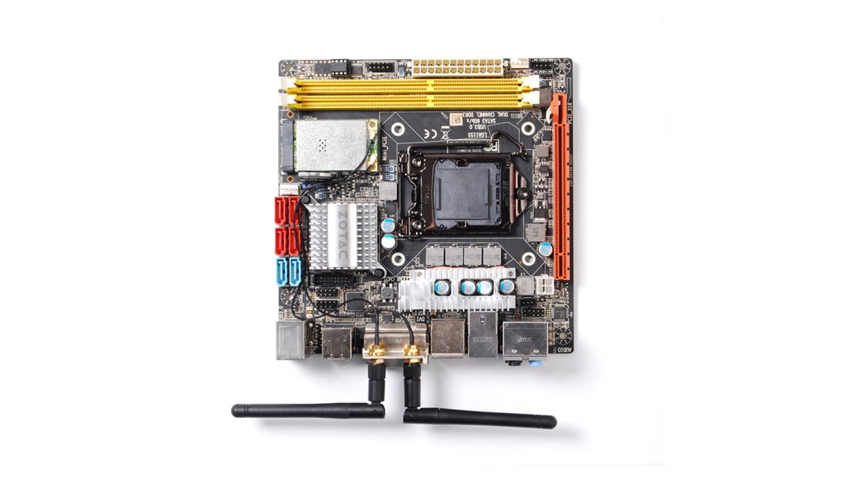 ASUSマザーボード + ZOTACグラフィックボード ZOTAC、H67チップセット搭載Mini ITXマザーボード - 価格.com