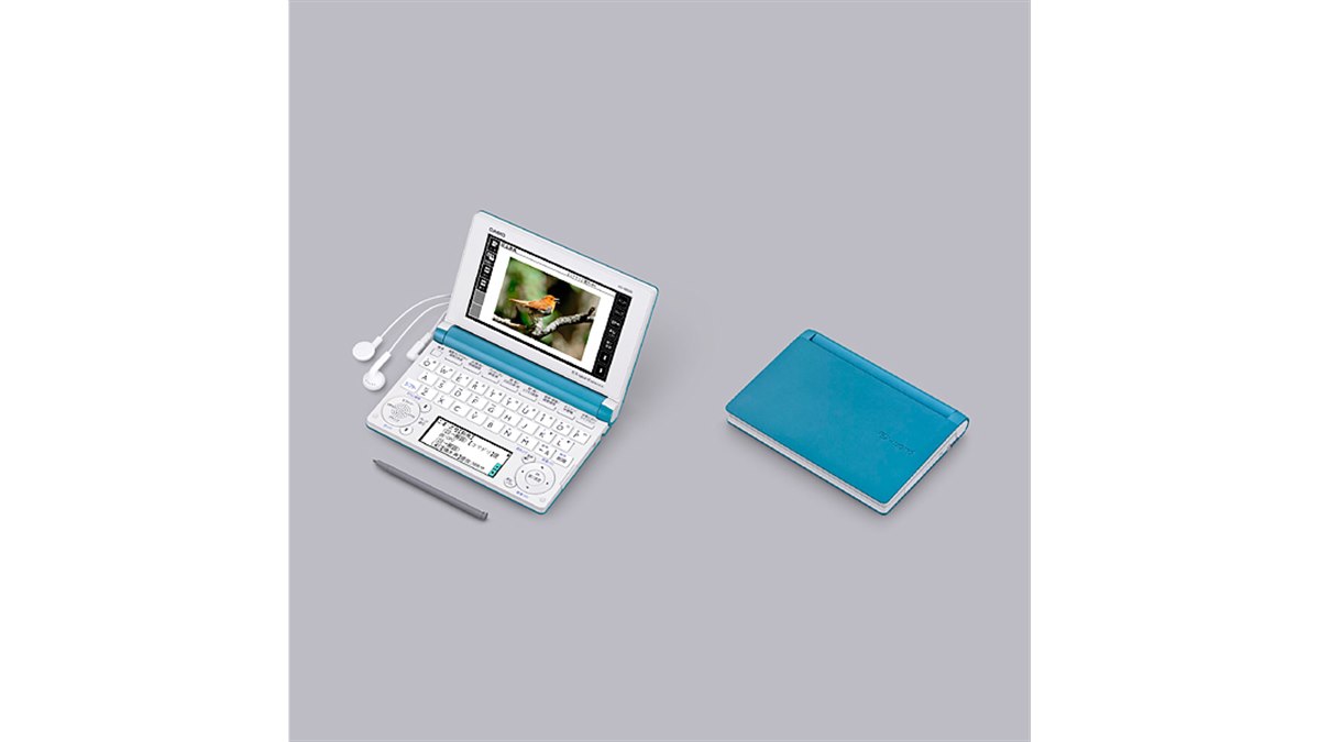 カシオ、ツインカラー液晶搭載の電子辞書15機種 - 価格.com