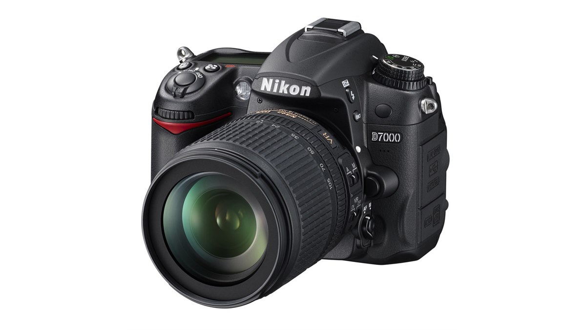 ニコン、D7000で10,000円キャッシュバック - 価格.com