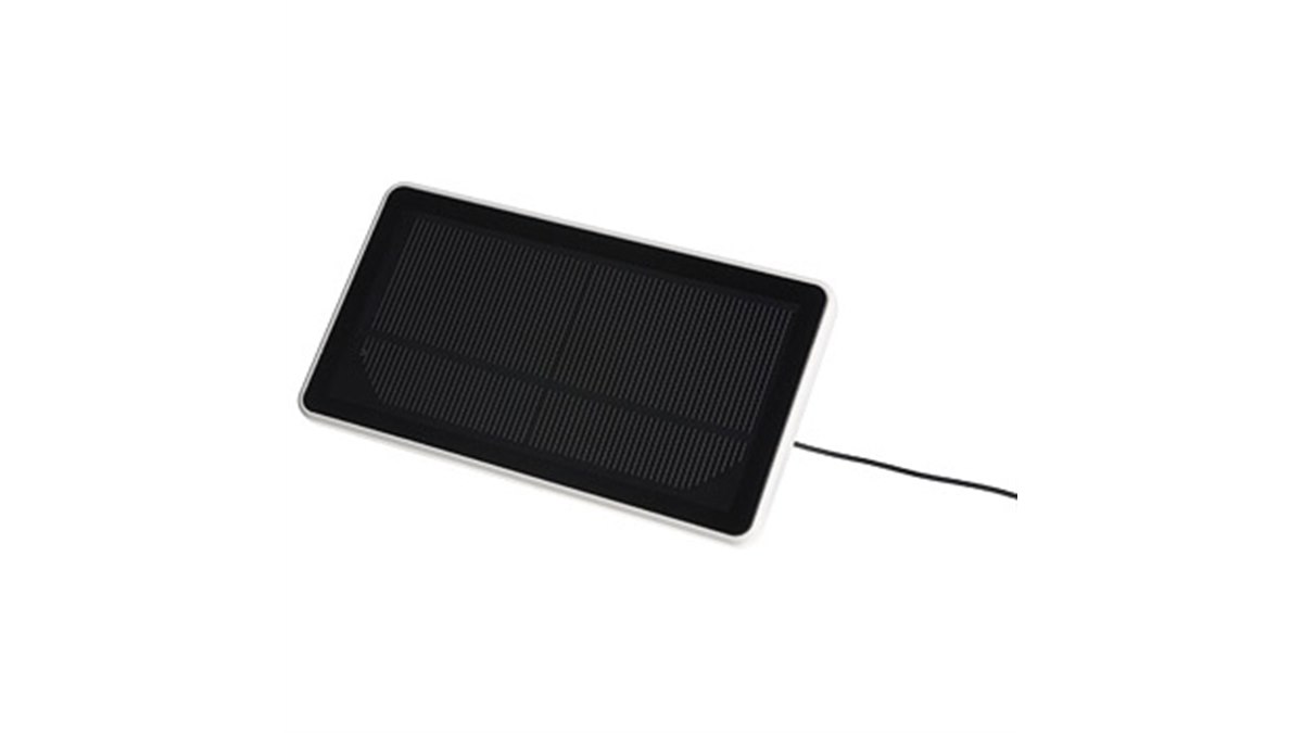 ドコモ、「FOMA ecoソーラーパネル 01」を25日発売 - 価格.com