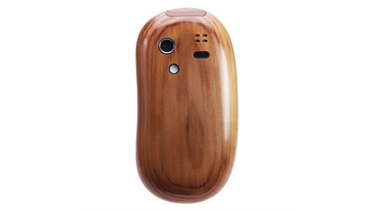 ドコモ、TOUCH WOODを3月中旬オンライン限定販売 - 価格.com