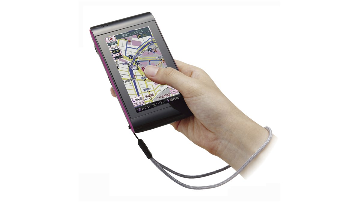パナソニック、さらに小型&軽量になった「旅ナビ」 - 価格.com