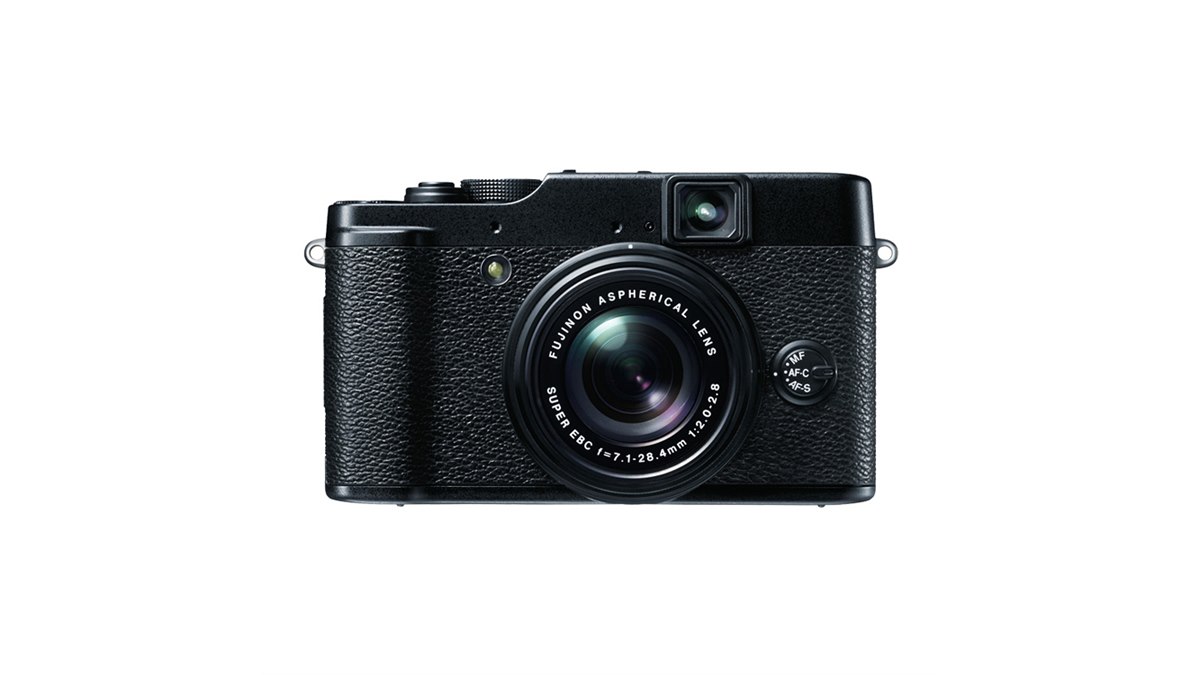 富士フイルム、マニュアル4倍ズーム搭載「FUJIFILM X10」 - 価格.com