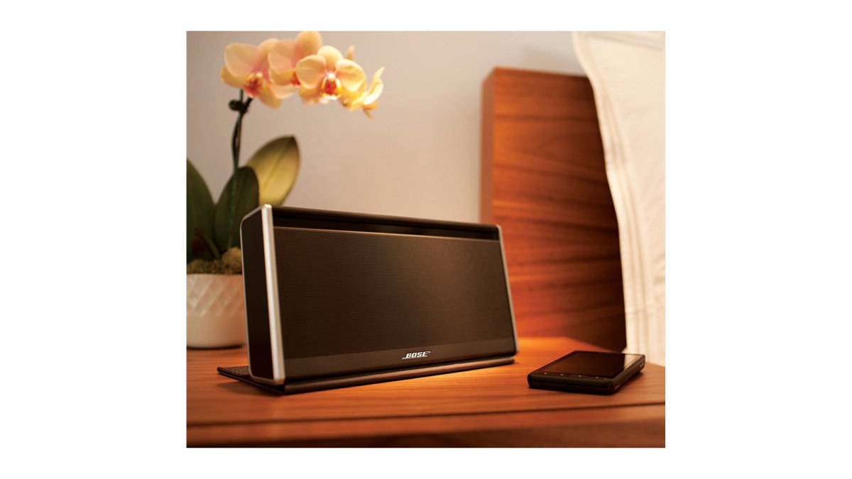 BOSE、Bluetooth対応の薄型ポータブルスピーカー - 価格.com