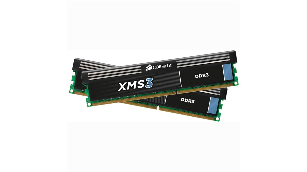 Corsair、XMPに対応する8GB DDR3メモリーの2枚セット - 価格.com