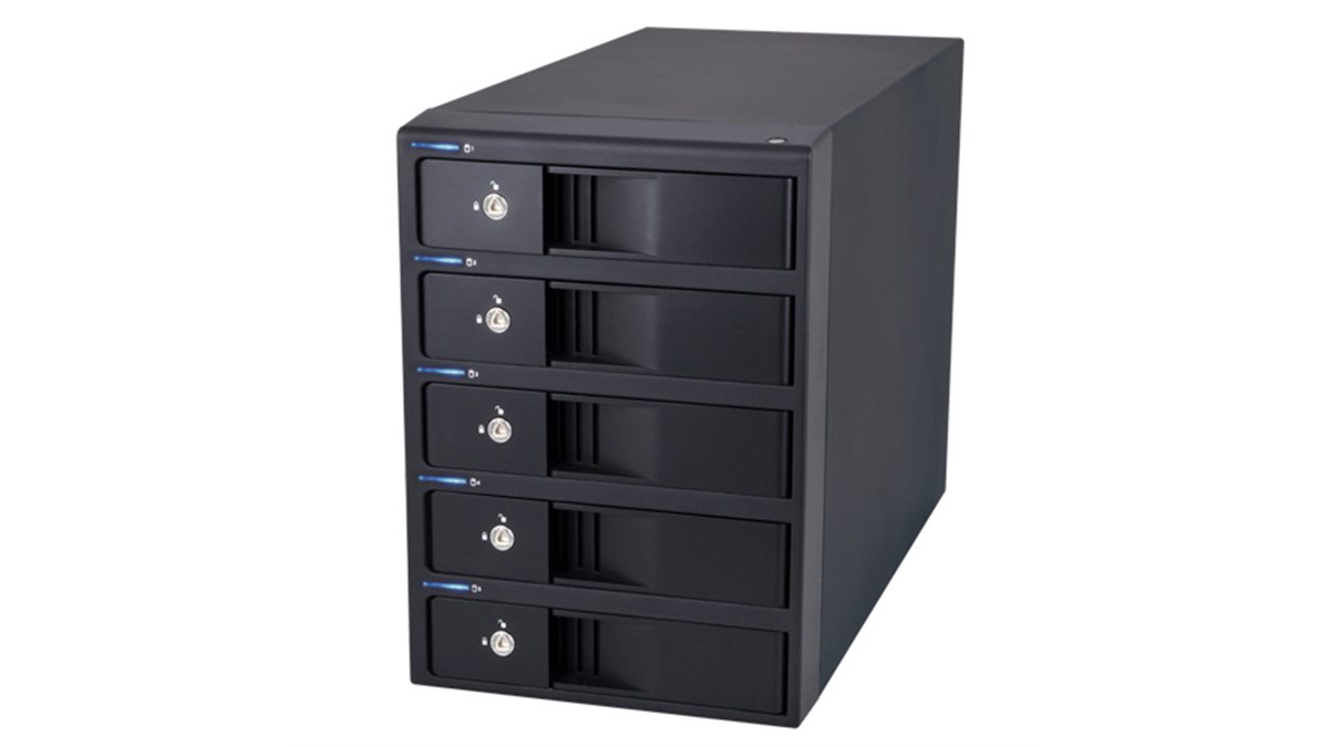 センチュリー、3.5インチHDDを5台搭載できる「裸族の集合住宅5Bay