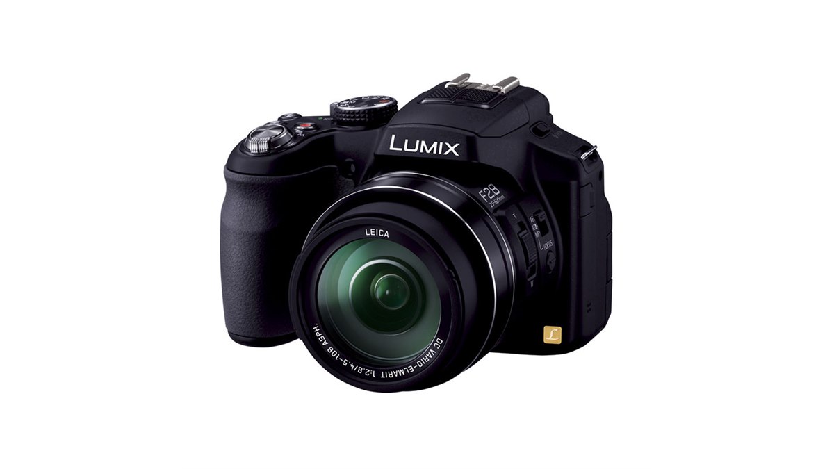 Panasonic Lumix デジタルカメラ 8倍ズーム パナソニック、超解像技術に対応した薄型8倍ズーム機「LUMIX DMC