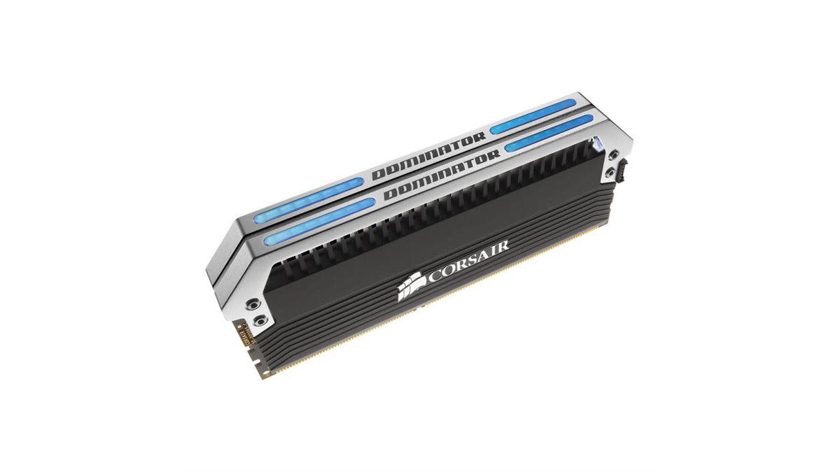 Corsair、数量限定の光るメモリー「DOMINATOR PLATINUM JP Kit