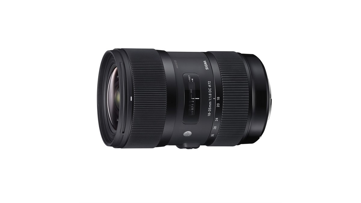 シグマ、世界初のF1.8通し広角ズーム「18-35mm F1.8 DC HSM」 - 価格.com