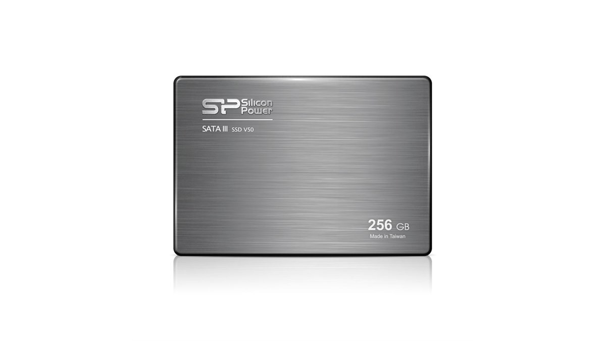 シリコンパワー、読込530MB/sの2.5インチSSD「SATAIII SSD Velox V50