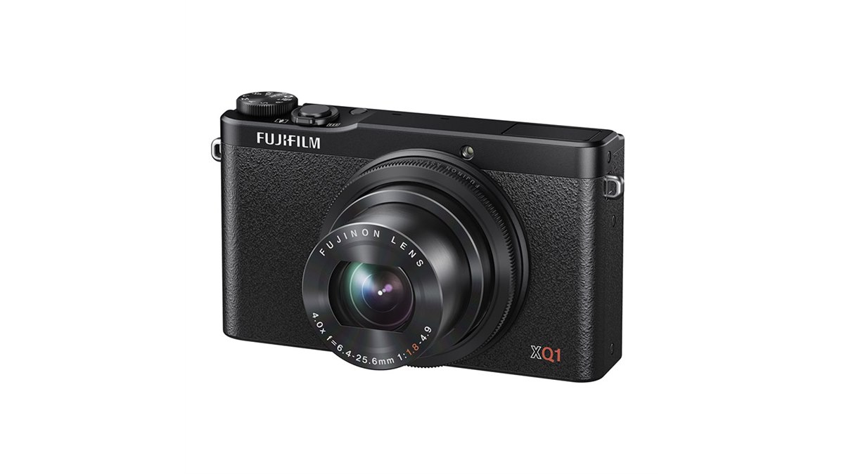 富士フイルム、ローパスレス＆F1.8レンズを採用した「FUJIFILM XQ1」 - 価格.com