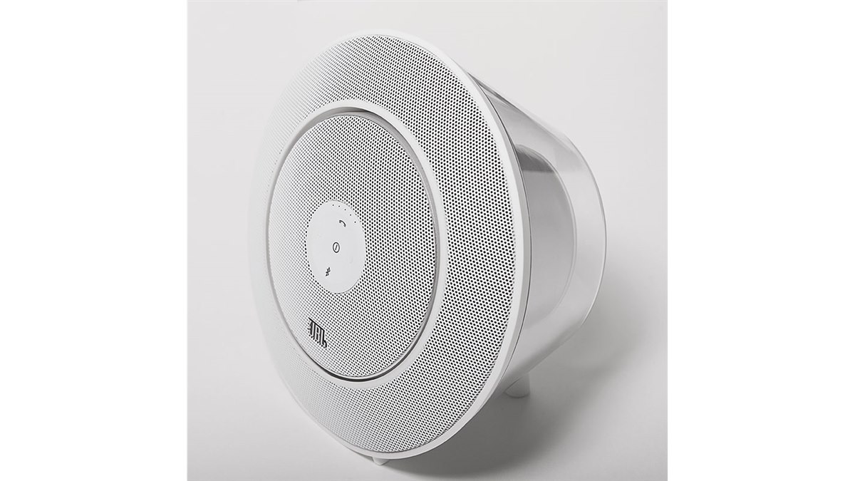 JBL、着脱式を採用したBluetooth対応2.1chスピーカー「VOYAGER