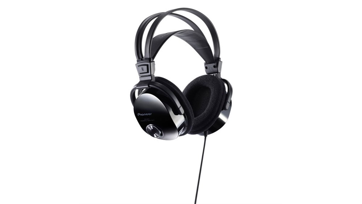 週末大特価【美品】 最高の重低音　高級カホン　Beating C5 週末大特価【美品】 最高の重低音 高級カホン Beating C5 - メルカリ